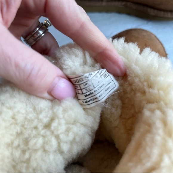 Ugg Classic Short Boot Brown Chestnut Womens 5 EU 36 - Picture 9 of 10